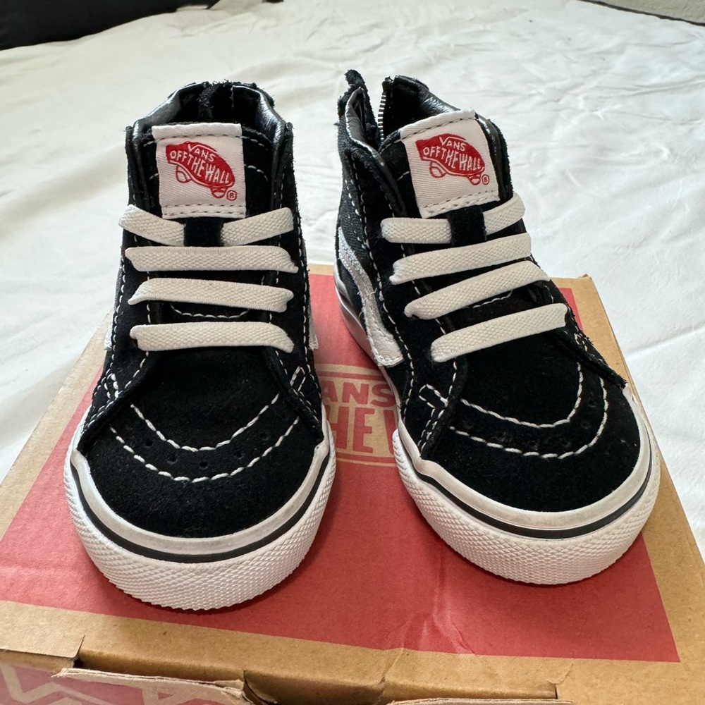 Toddler Sk8-Hi Zip Shoe